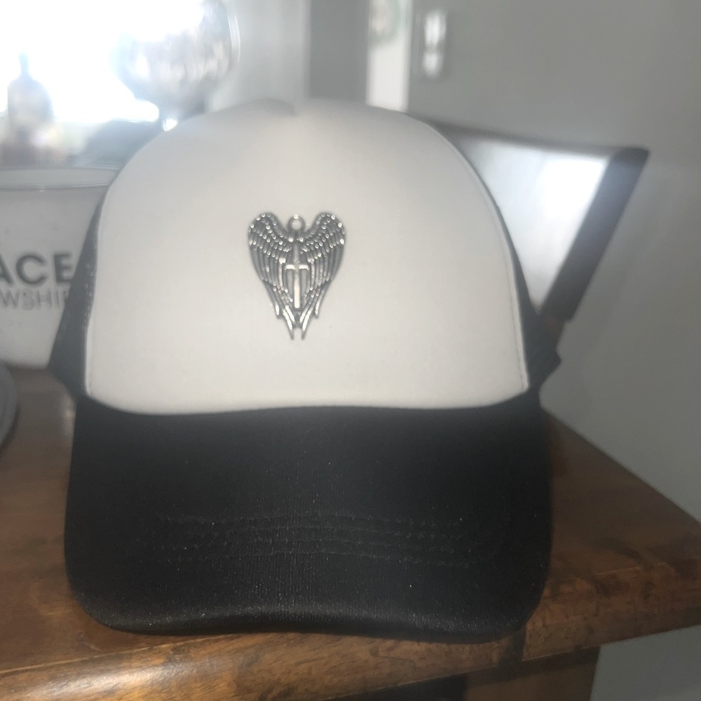 Custom Angel Hat 🧢 - Picture 2 of 2
